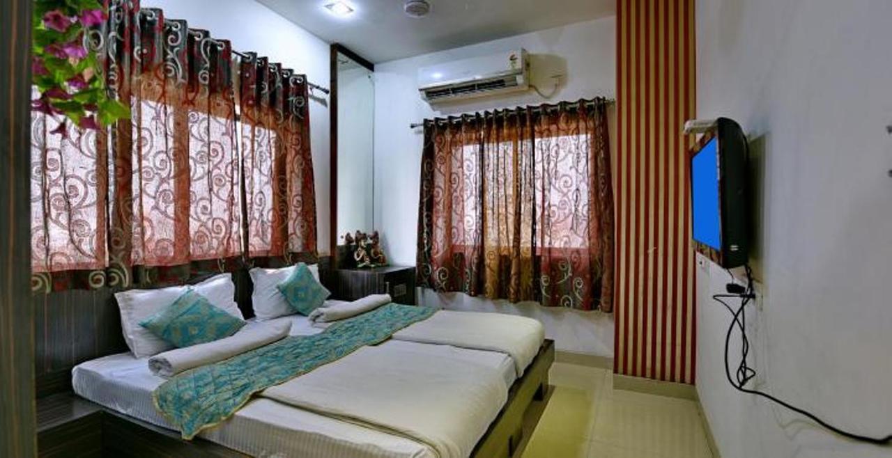 Hotel Pink Pearl Raigarh Esterno foto